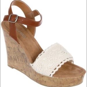 💥3/$15💥 Wedge Summer Shoes